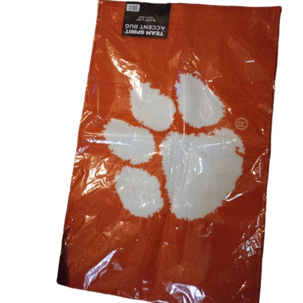 IPG Team Spirit 19.375" x 30" Clemson Tigers Team‎ Spirit Accent Rug